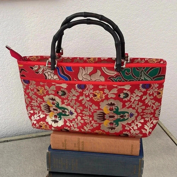 Handbags - 7 x 14 Beautiful and Bright Handbag with "Bamboo" handles